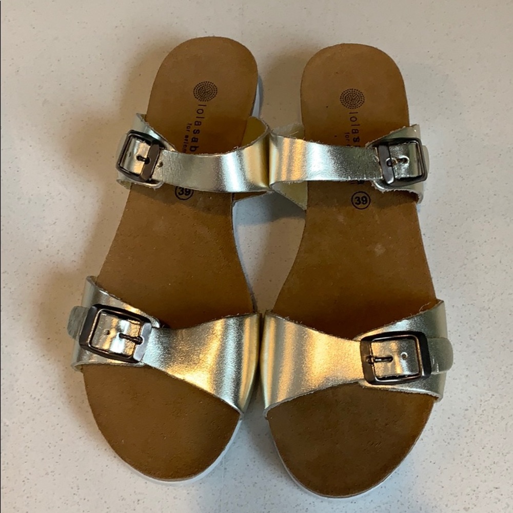 So cute! Never worn size 39 (9US) women sandals